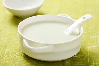 《最终幻想16》坚持成人取向故事 不会因异议修改内容